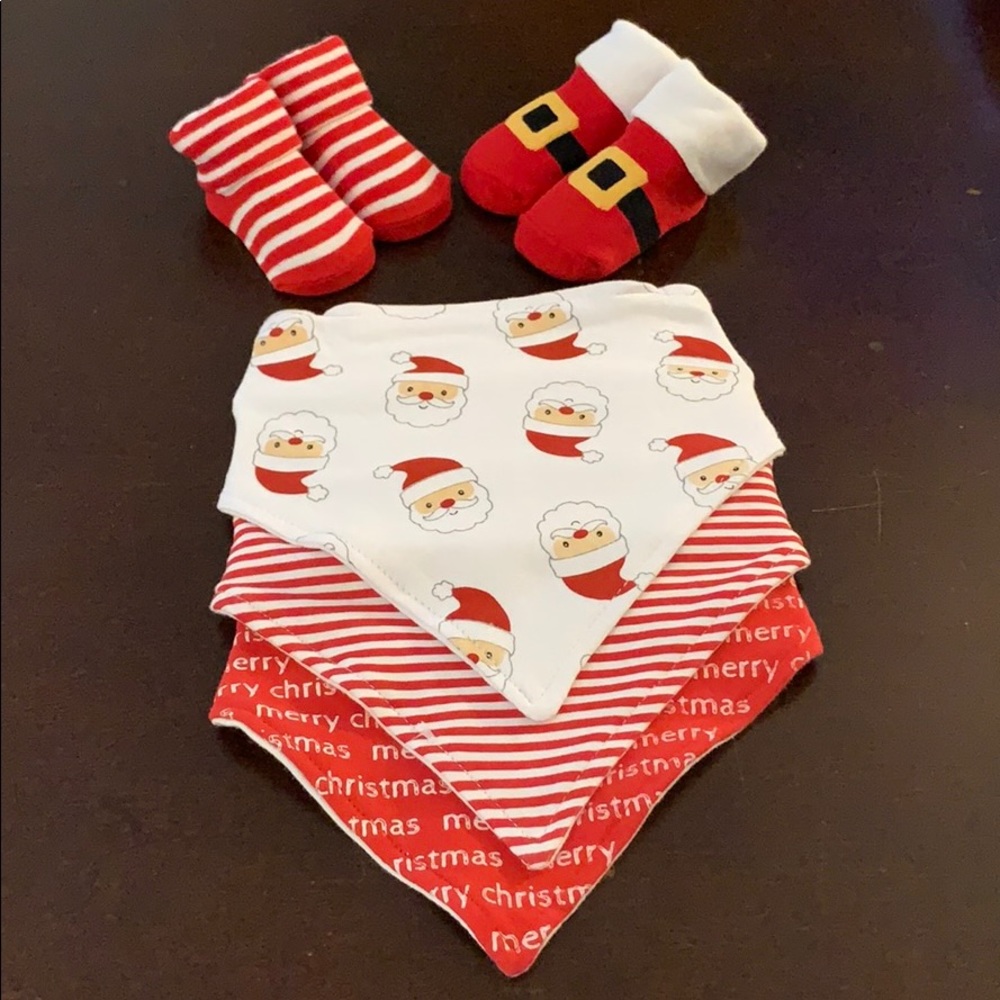 🎅🏼 Christmas Bib & Socks 🎅🏼